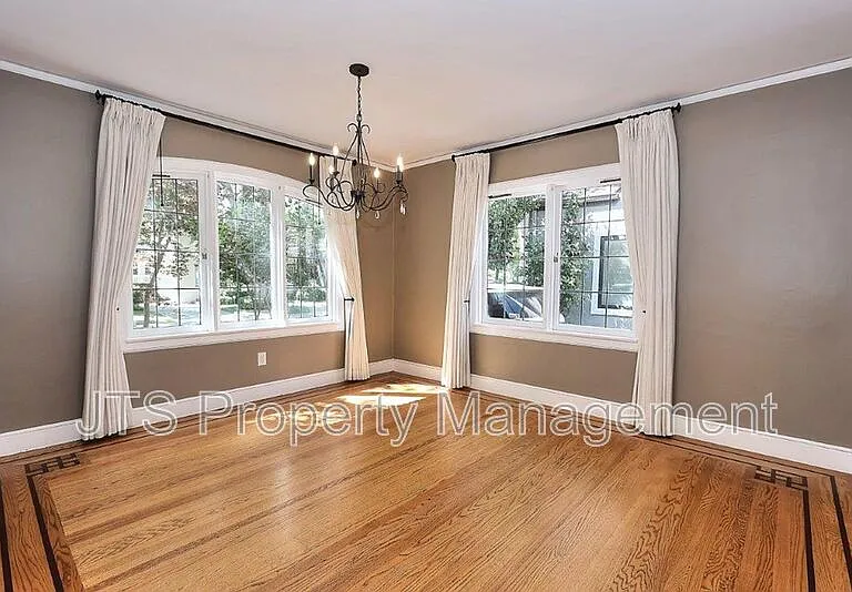 937 Sonoma Way — Photo 23