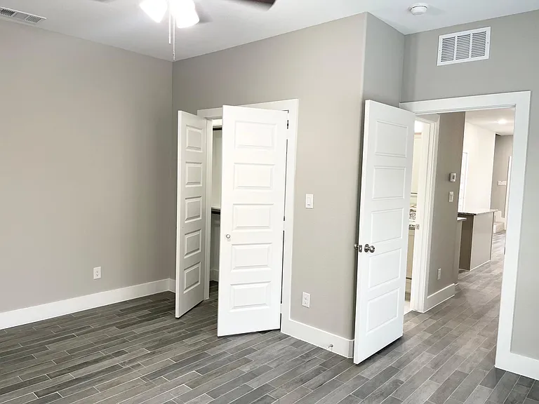 4839 Spindrift Psge — Photo 12