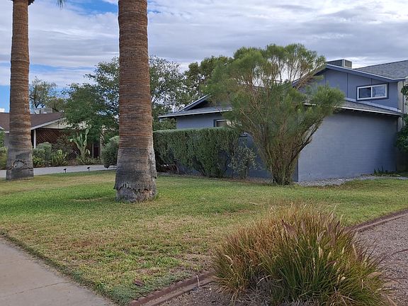 3rd image of 643 E WESLEYAN Drive