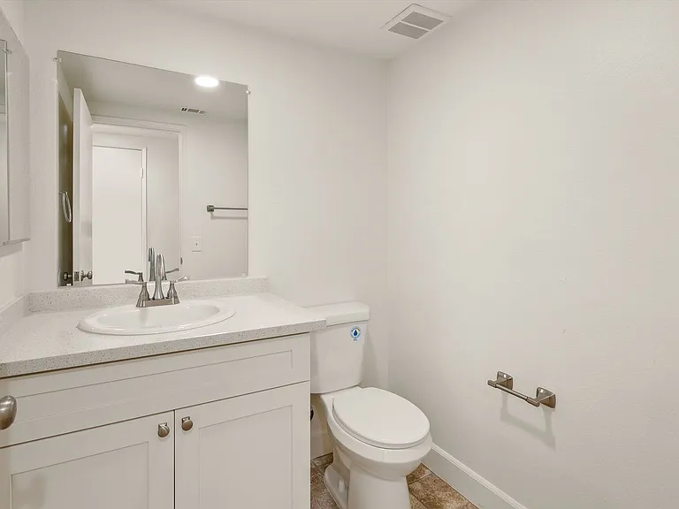 750 Rialto St — Photo 13