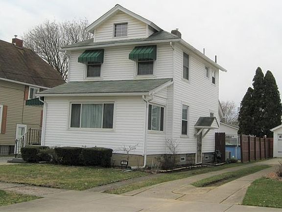 2nd image of 311 Petain St