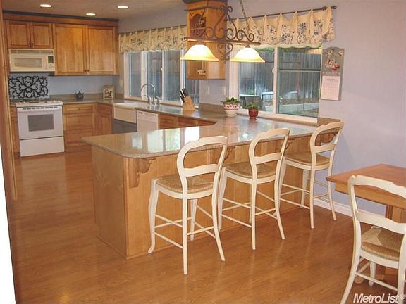3rd image of 600 Treese Way