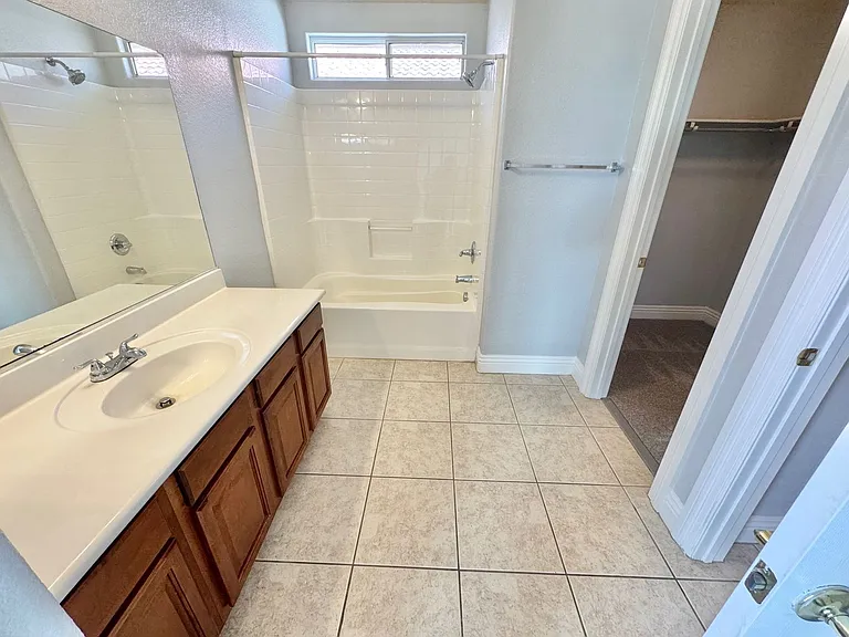 2767 Alderly Ridge Ave — Photo 25