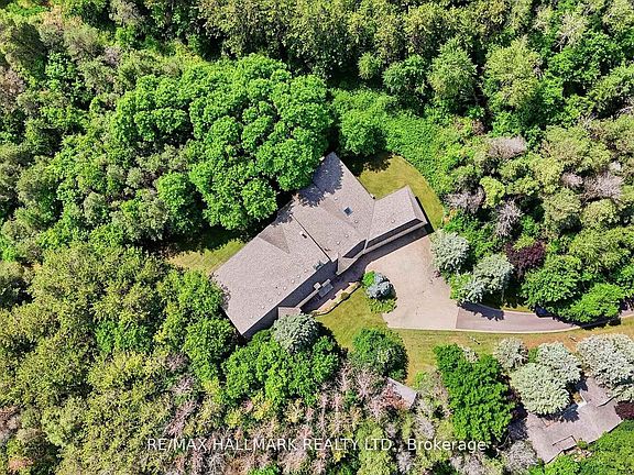 3rd image of 18381 McCowan Rd