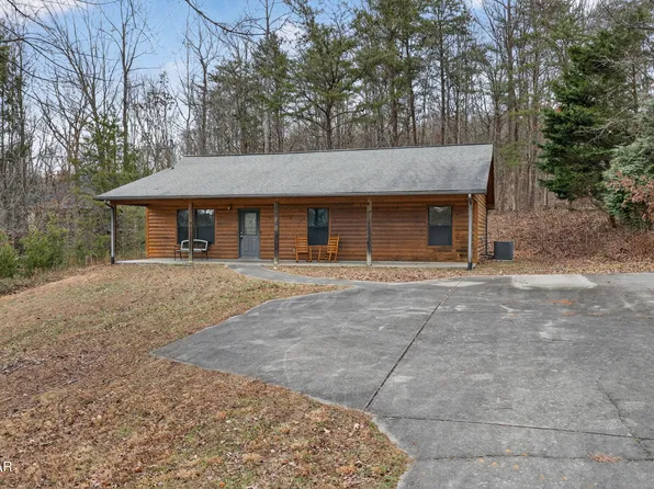 268 Burning Oaks Dr, Sevierville, TN 37876