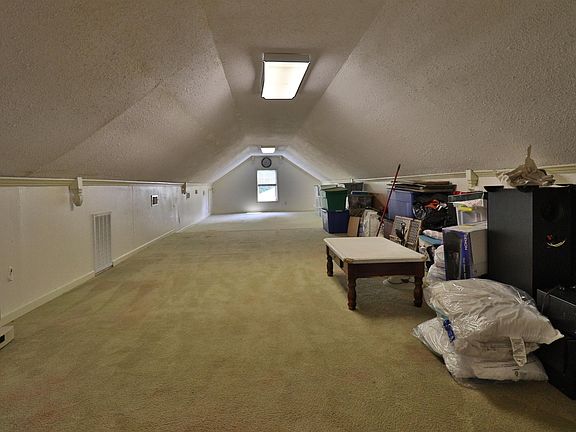 27th image of 367 Junius Lee Rd