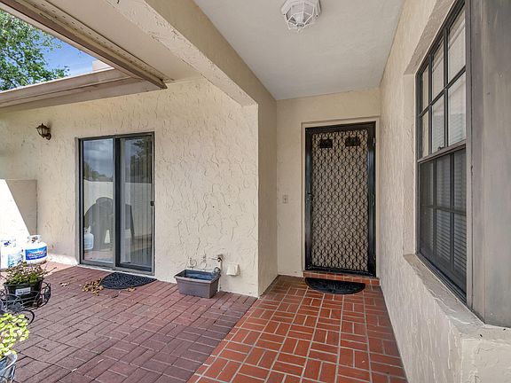 4th image of 5531 Parkwalk Circle E