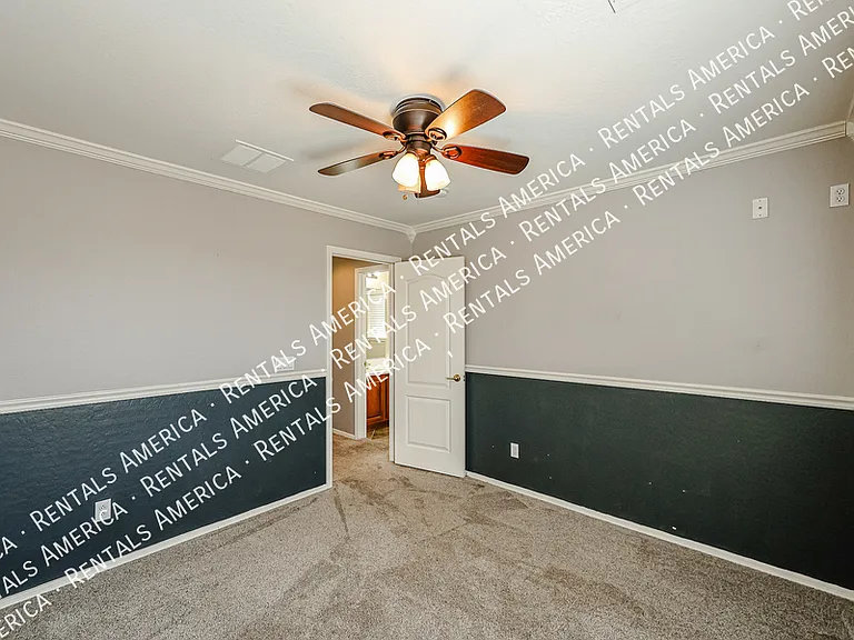 2614 W Florentine Rd — Photo 40