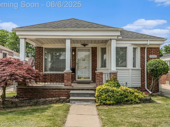 15255 Horger Ave, Allen Park, MI 48101