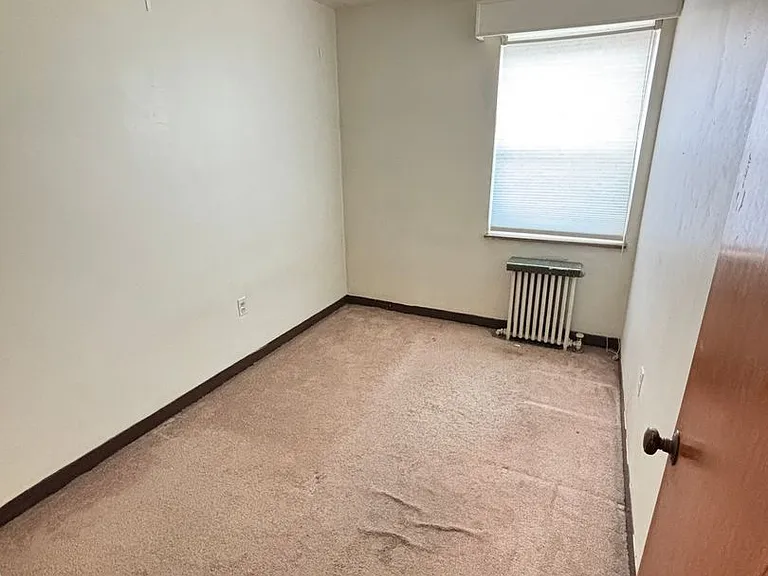 5600 5th Ave — Photo 146