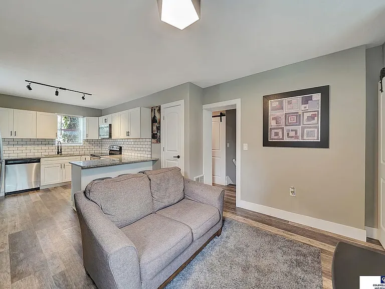 1836 H St #2 — Photo 16