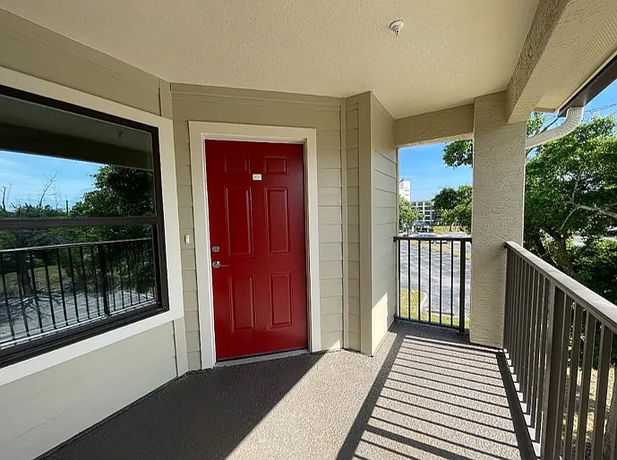 2 bed, 937 sqft, $1,750 — Photo 1