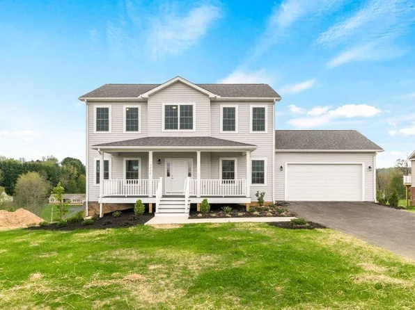 5224 Country Meadow Dr, Dublin, VA 24084