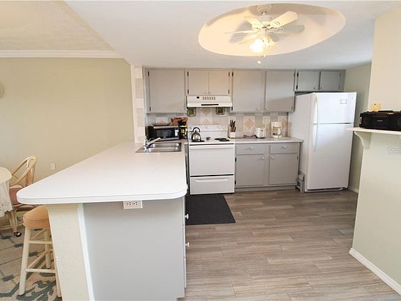 5th image of 3310 Loveland Blvd Unit 607