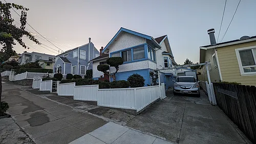 364 Oriente St Photo 1