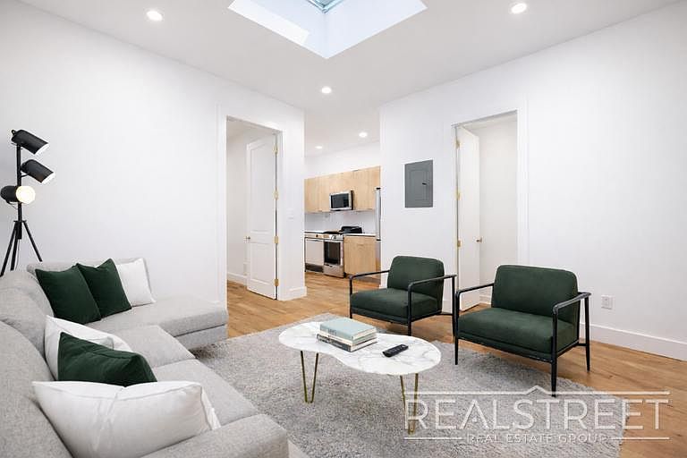 1st image of 522 Eastern Pkwy Floor 4