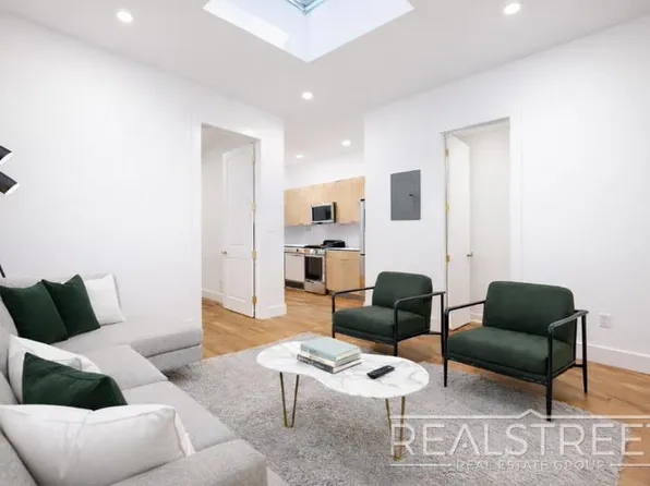 522 Eastern Parkway image 1 of 8