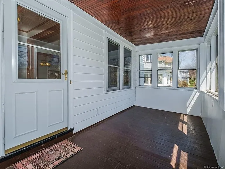 1372 Boulevard #2 — Photo 3