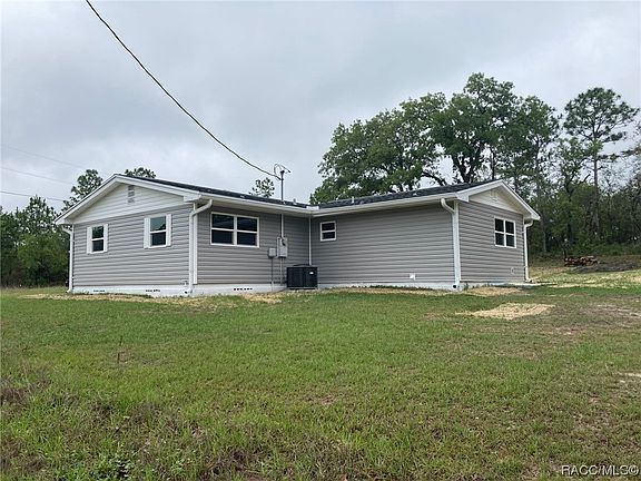 4th image of 3027 W Sharpes Dr
