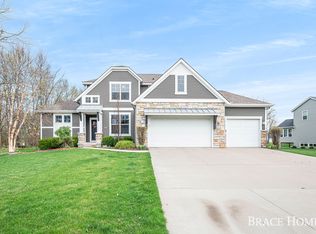 5421 Harvest Moon Ct NE, Belmont, MI 49306