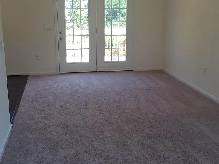 112 Oak Meadow Ln — Photo 19