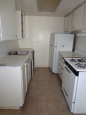 2nd image of 1618 Virginia Ave APT 2
