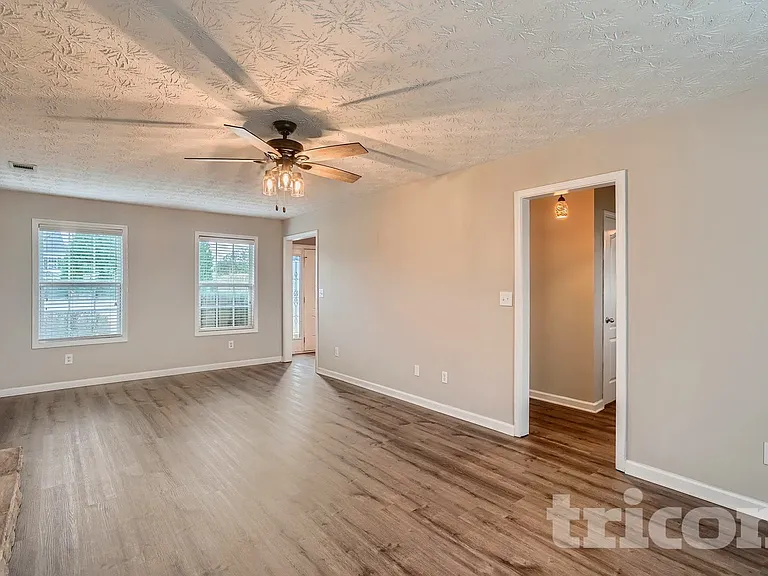 80 Maple Trce — Photo 14