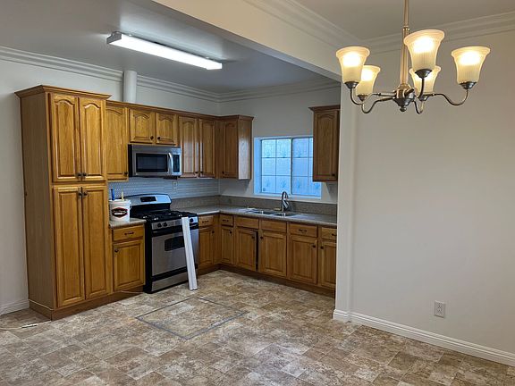 2nd image of 1248 S Manhattan Pl #1250