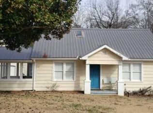 516 Carrollton St, Bremen, GA 30110