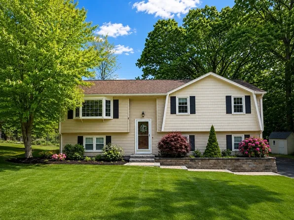 8 Concord Rd, Shrewsbury, MA 01545