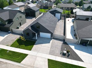 6696 Portrush Dr, Rathdrum, ID 83858