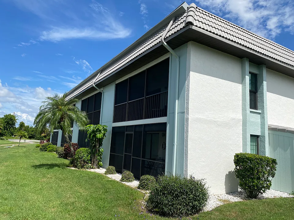 150 Englewood Isles Pkwy #204