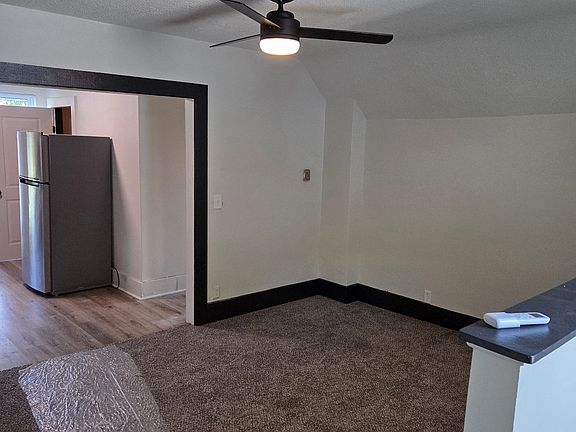 2nd image of 113 Sargent St
