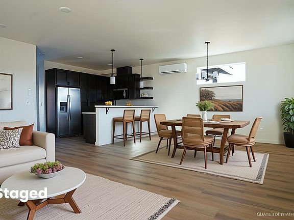 4th image of 1501 NE Laughlin Rd #12