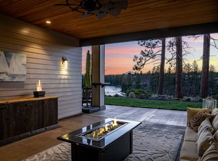 60871 River Rim Dr, Bend, OR 97702