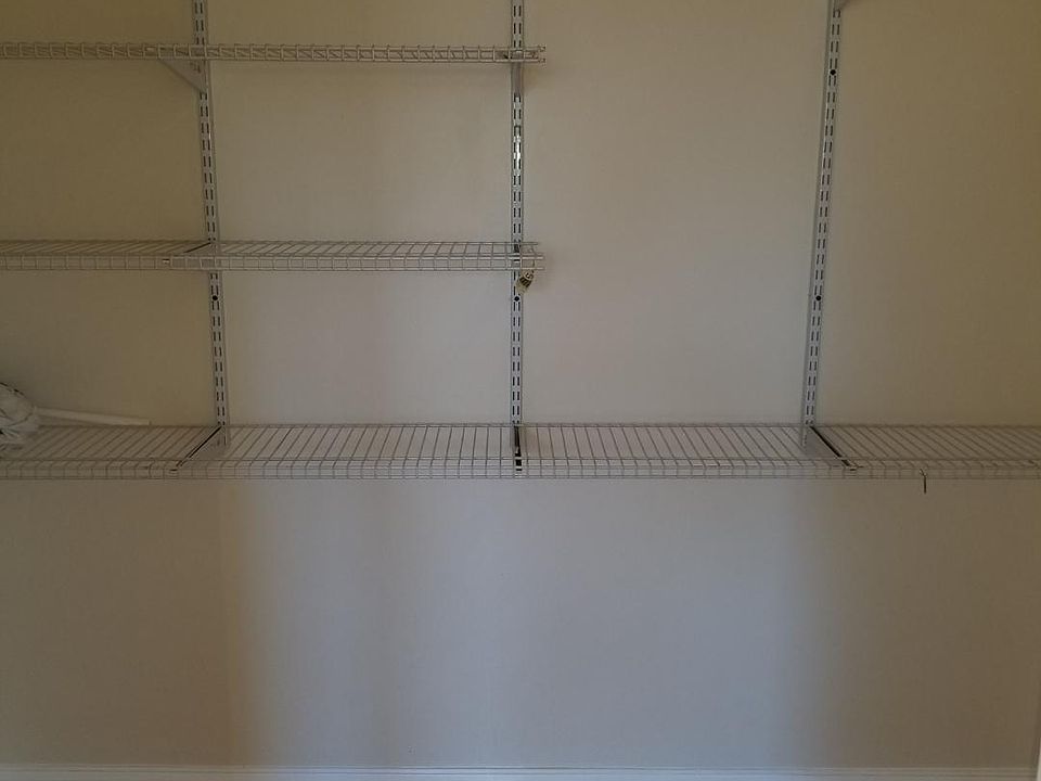 Building Photo 4