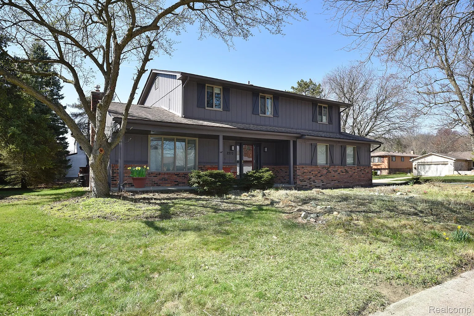 2370 Topaz Dr photo 1