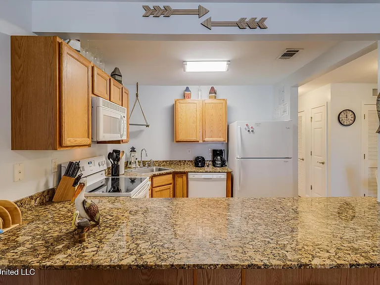 1664 Beach Blvd #170 — Photo 5