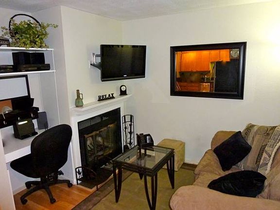 Cozy Living Area!