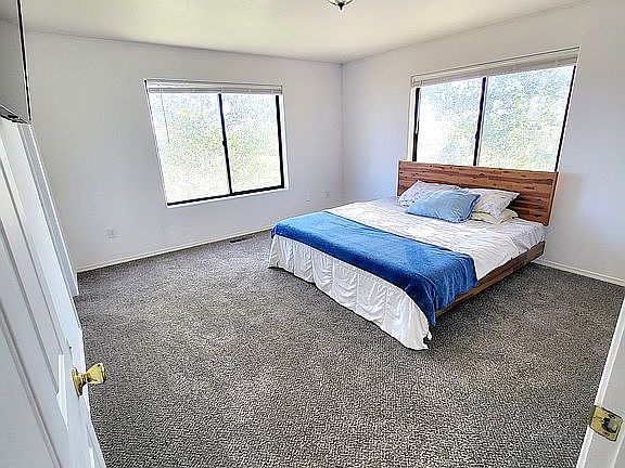 4th image of 121 Lawndale Dr