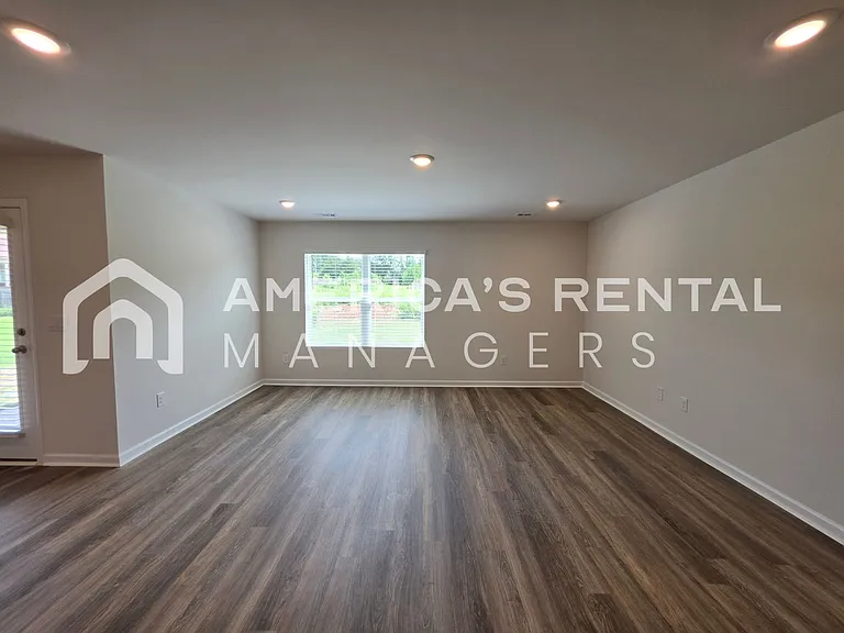 107 Jonboy Ave — Photo 24