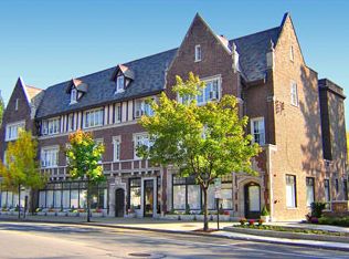 458 Winnetka Ave APT 310, Winnetka, IL 60093