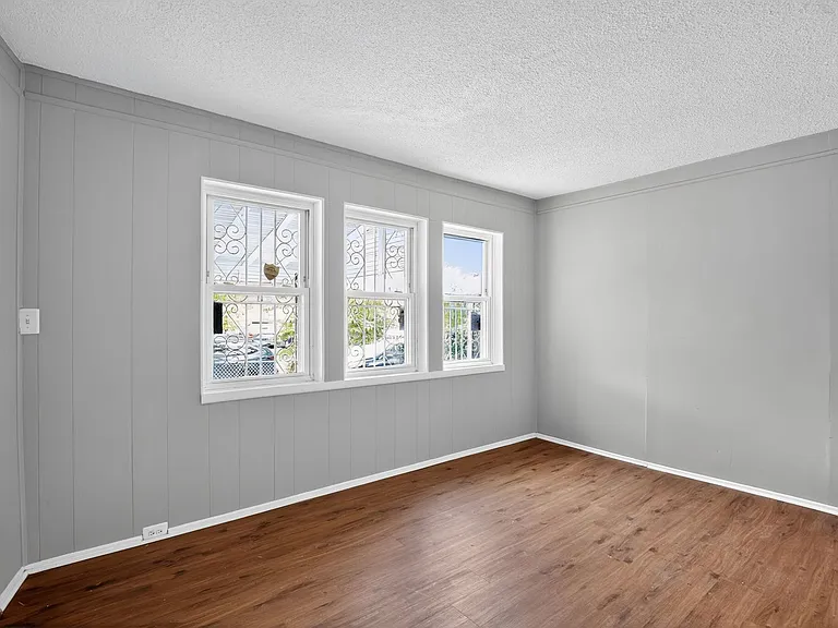 5446 Narcissus Ave — Photo 11