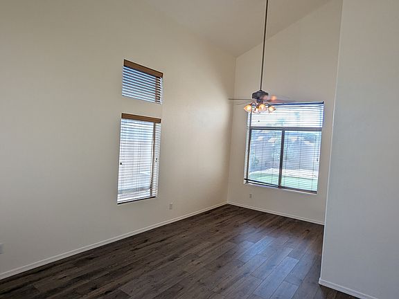 4th image of 2682 S Santa Anna St