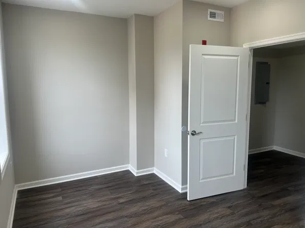 2423 N 10th St Floor 2, Philadelphia, PA 19133