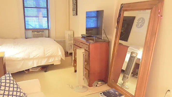 Rented by Corcoran | media 10