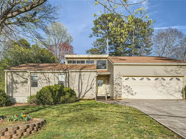 3707 Loveland Ter, Atlanta, GA 30341