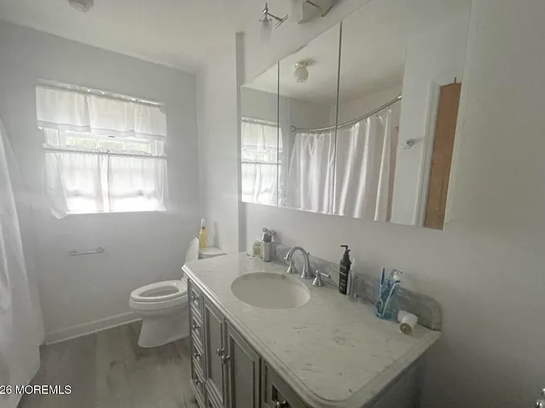 33 Parker Rd — Photo 10