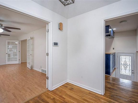 5th image of 8920 W 95th Ter