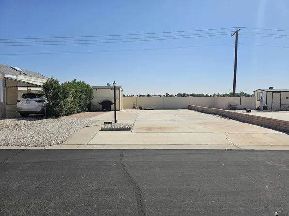 5707 E 32nd St Lot 695, Yuma, AZ 85365